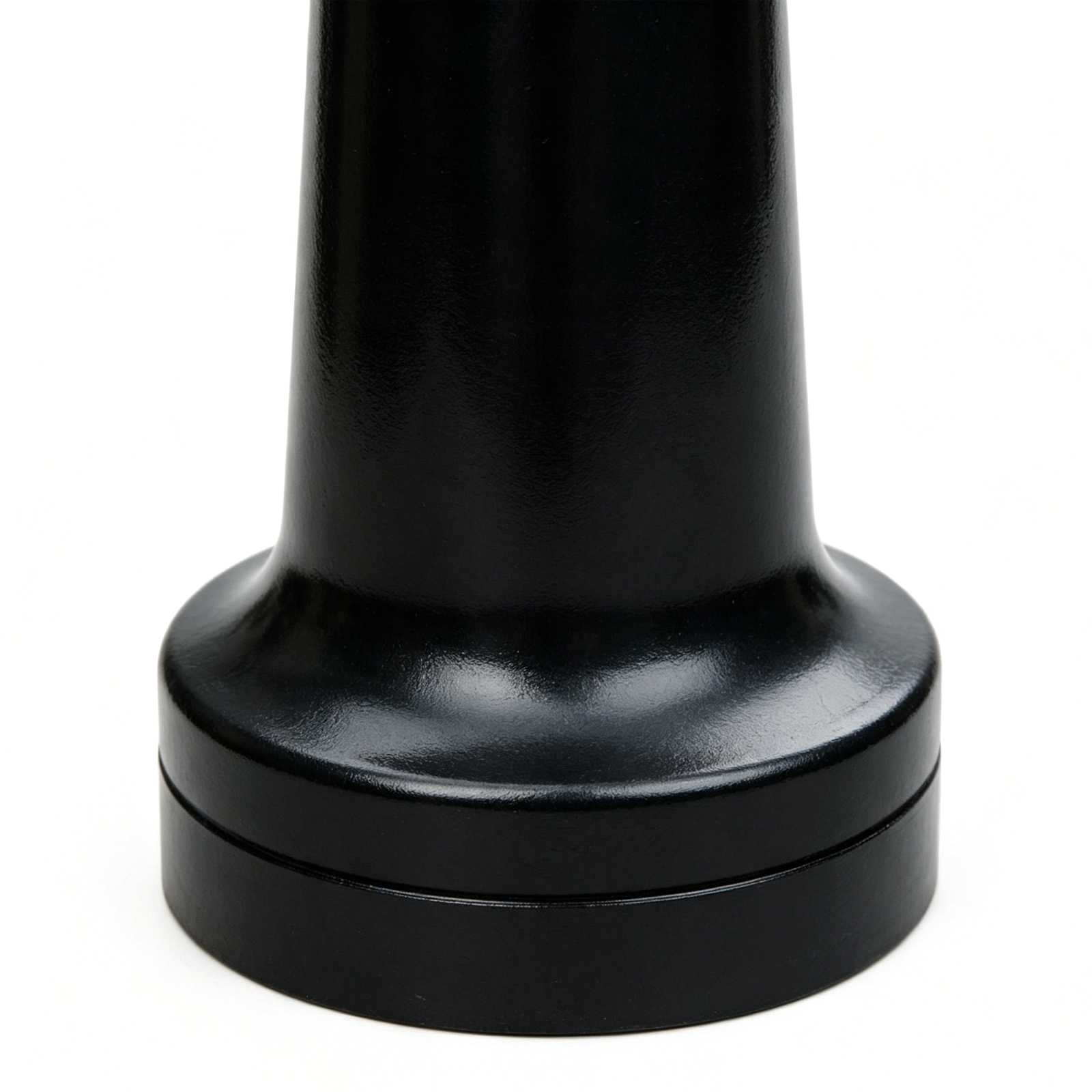 Close‑up base detail of HS‑CB011 cast iron bollard, mounting base and bottom transition