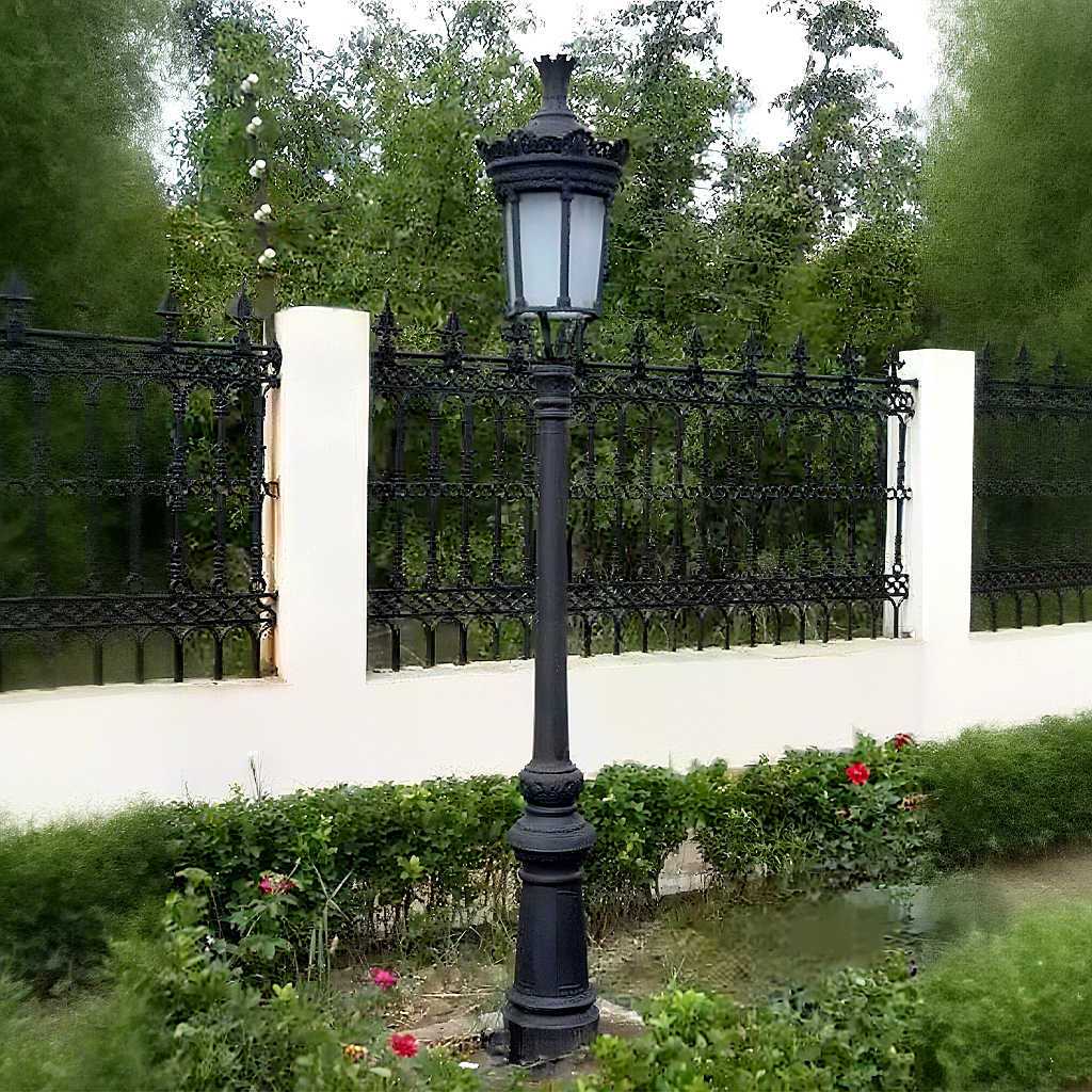 Project Lumière: Transforming a Garden with a Vintage Cast Iron Lamp Pole