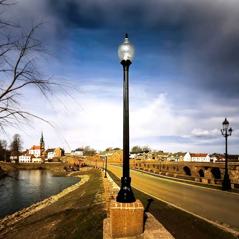 Cast Aluminum Pole
