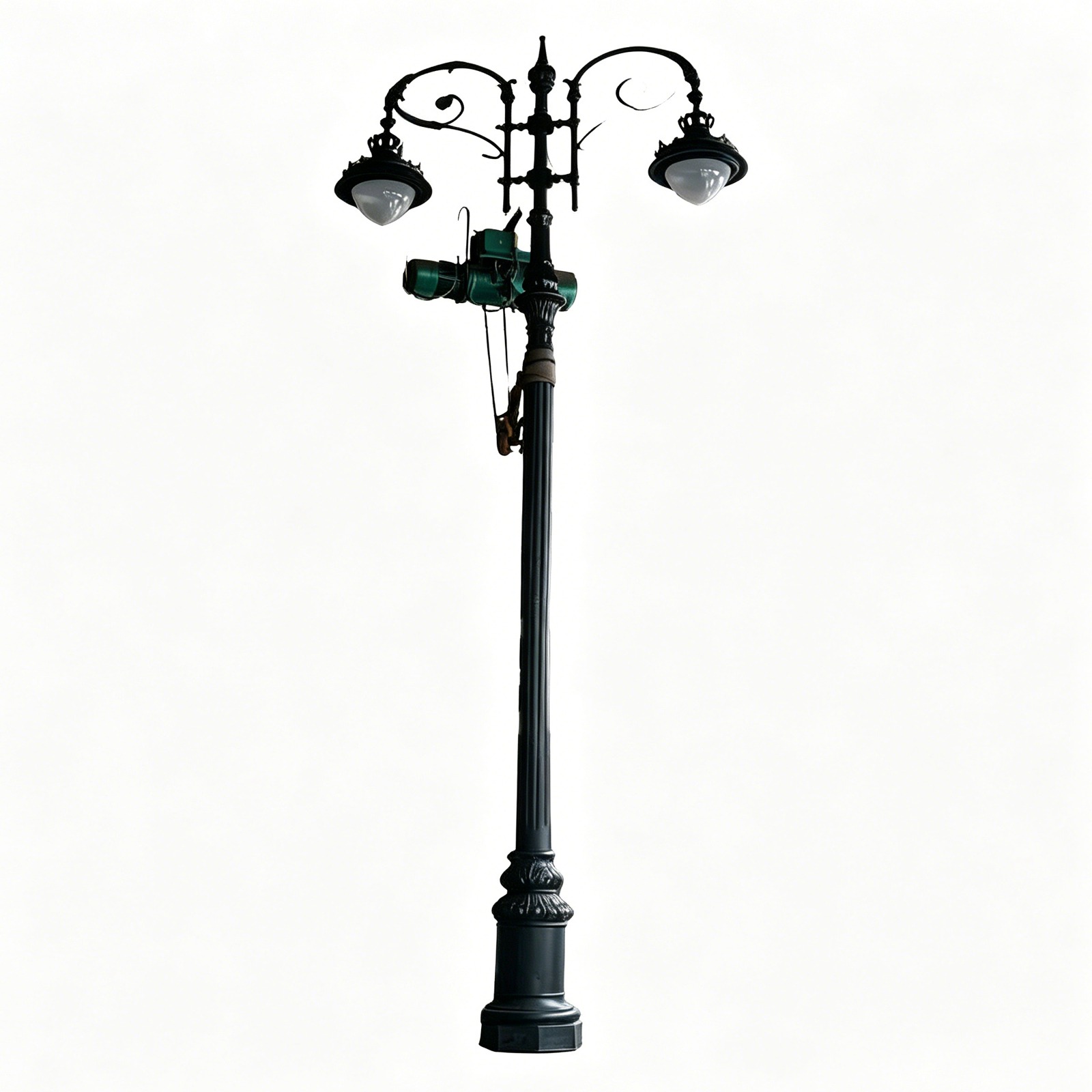 Hs L053 European Cast Iron Lamp Post – Industrial Outdoor Lighting