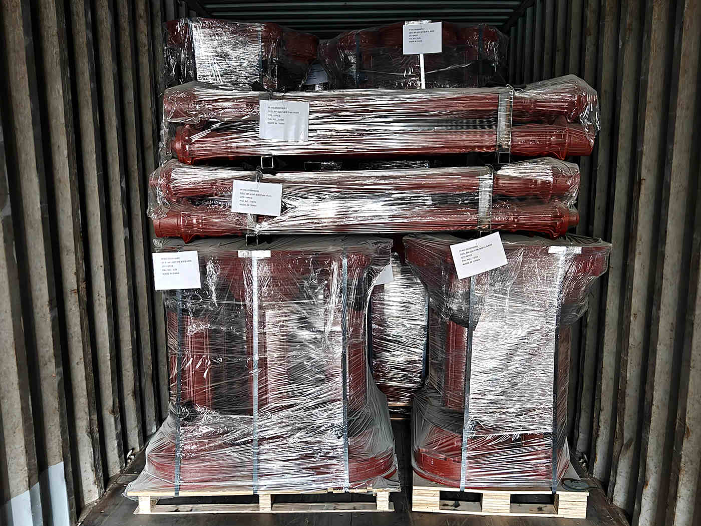 1x40HQ Cast Iron Lamp Posts En Route to the US