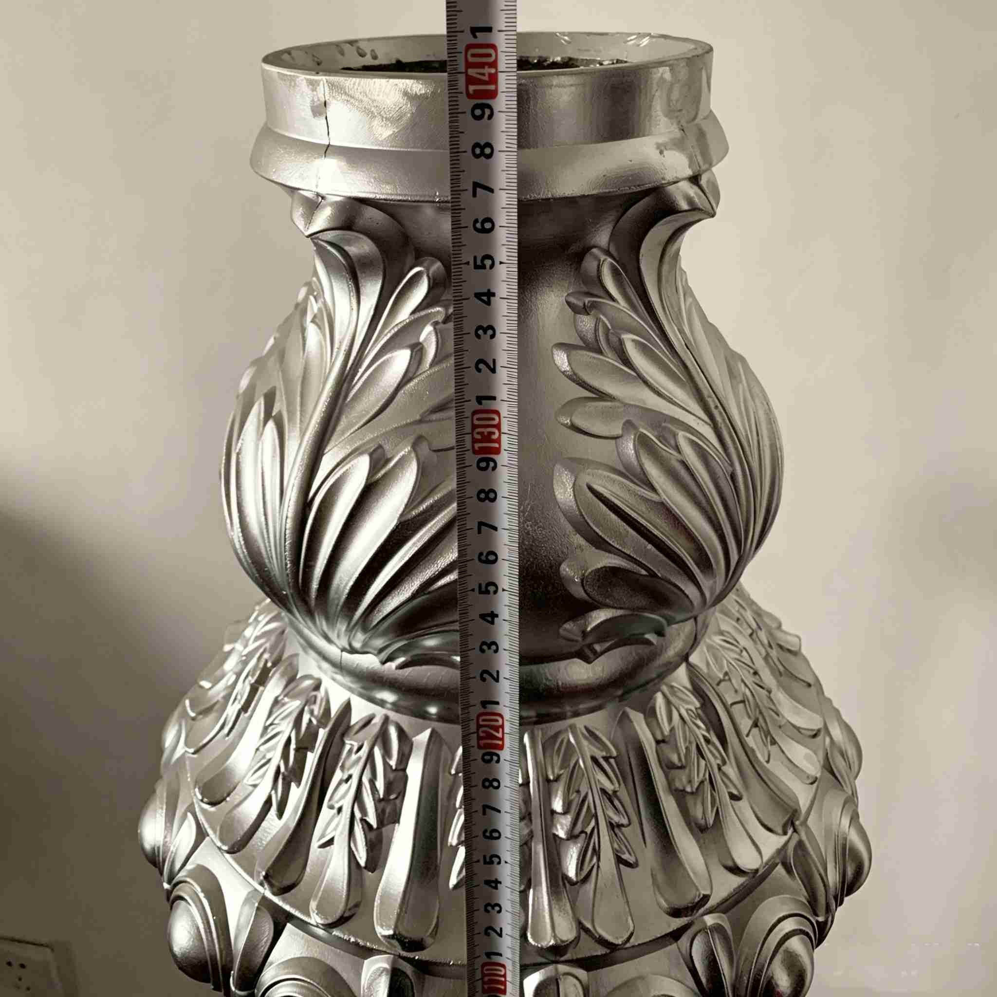 Full view of HS-L055 cast aluminum lamp post with decorative acanthus leaf detailing, hot-dip galvanized and painted gray, designed for urban landscape installations.